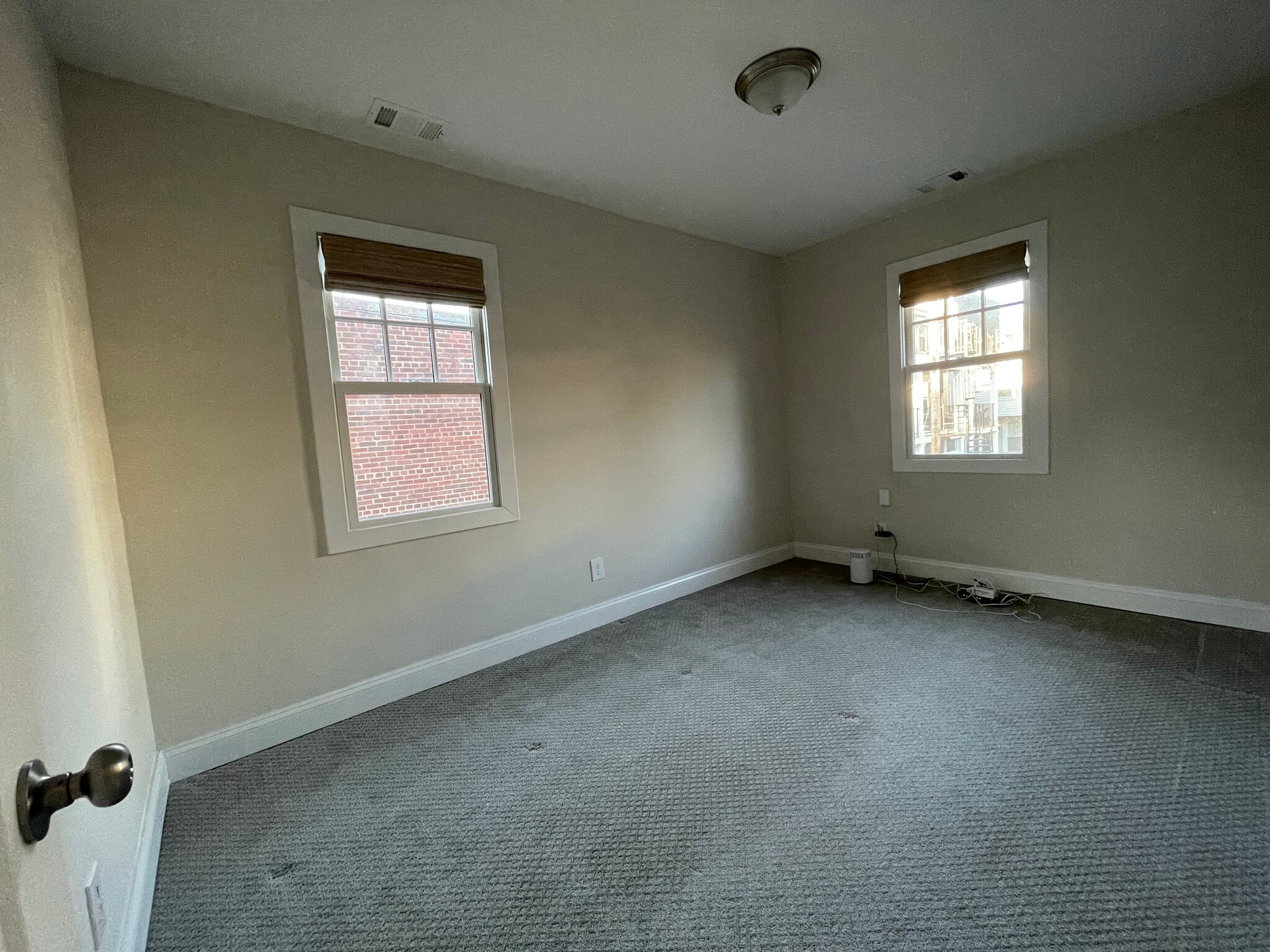 Building Photo - 3206 8th St NE