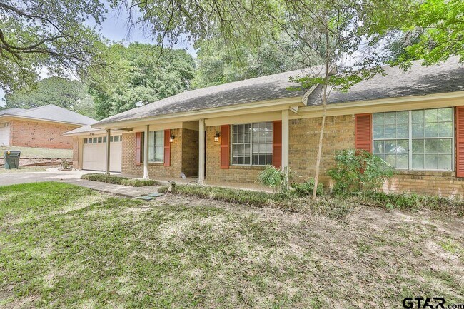 Building Photo - 1823 Picadilly Pl
