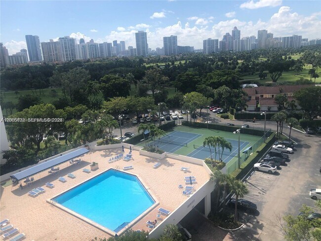 Building Photo - 20225 NE 34th Ct