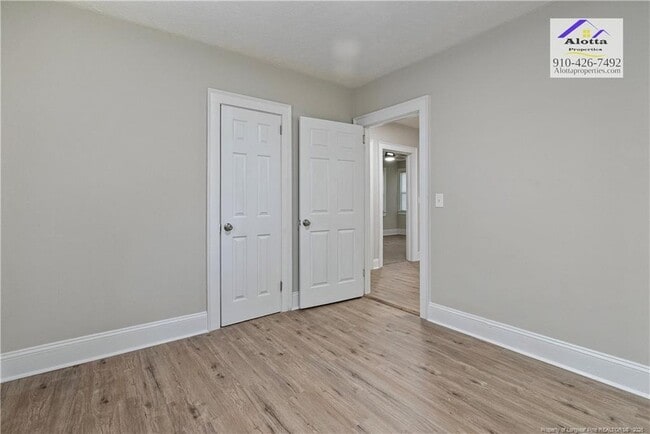 Building Photo - 207 S Windsor Dr