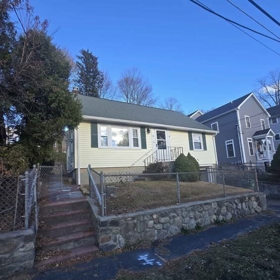 Building Photo - 37 Charles St