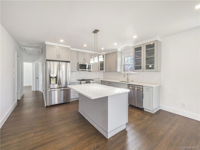 Building Photo - 29 Fremont St