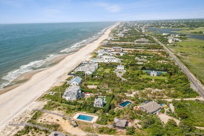 Building Photo - 196 Dune Rd