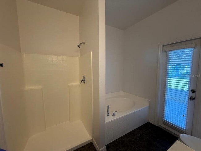 Building Photo - 620 del Pilar Dr