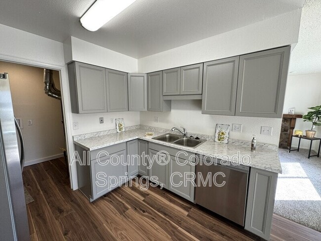 Building Photo - 2713 Hearthwood Ln