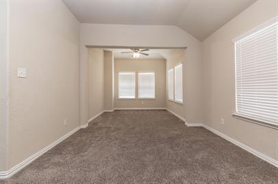 Building Photo - Prime Location with Style, Space & Convenience!