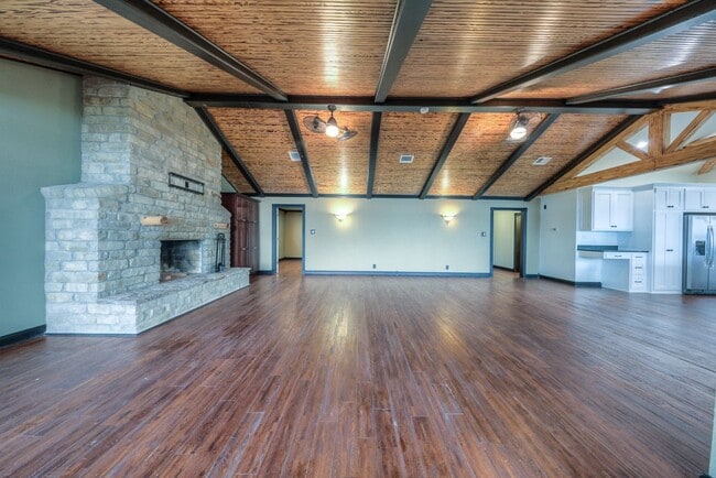 Building Photo - 10725 Joann St