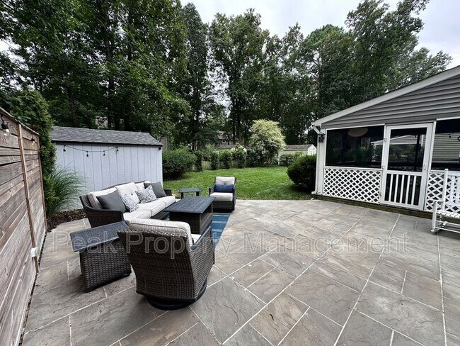 Building Photo - 1825 Red Queen Ct