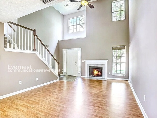 Building Photo - 9015 Tarrington Ln