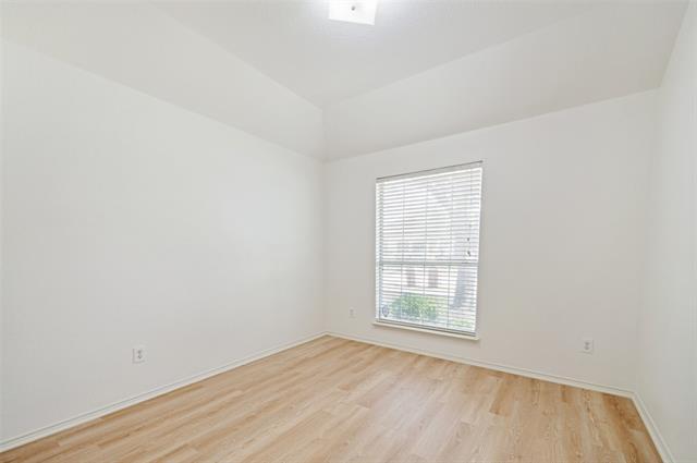 Building Photo - 13575 Valley Mills Dr