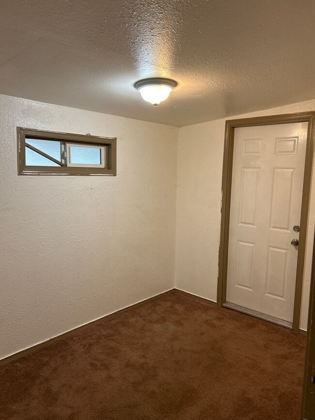 Building Photo - 416 Duterrow Rd SE