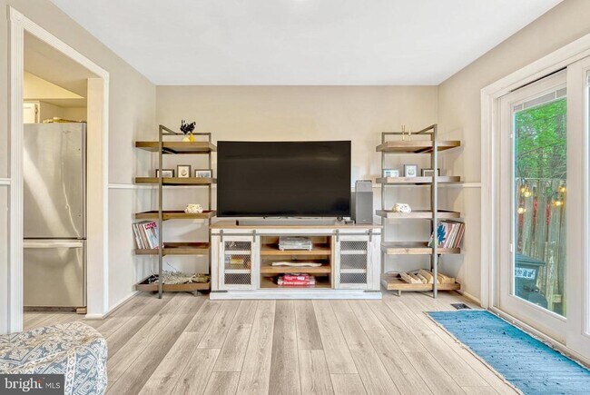 Building Photo - 10431 Todman Landing Ct