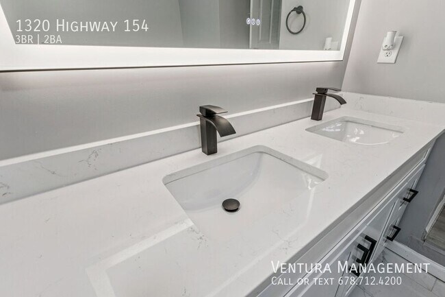 Building Photo - 1320 GA-154