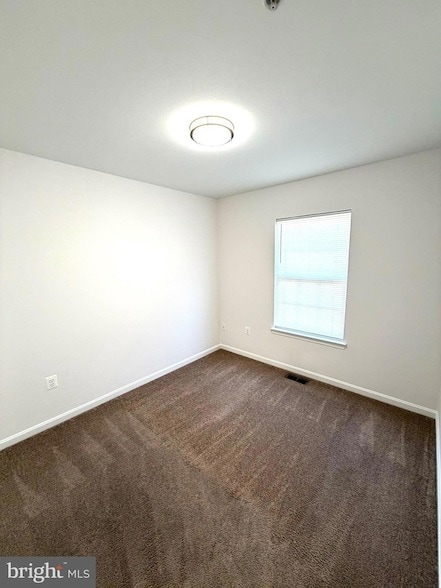 Building Photo - 107 Burck St