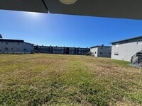 Building Photo - 4250 SW 67th Ave