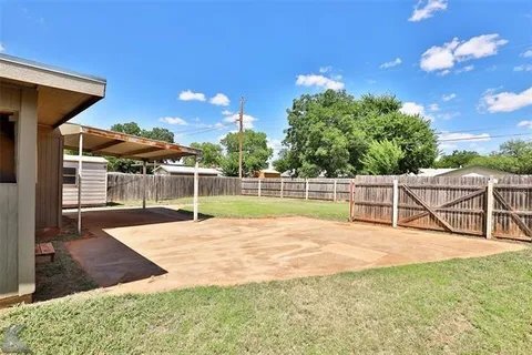 Building Photo - 2317 Glendale Dr