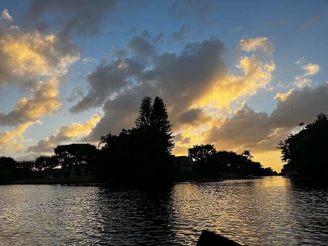 Building Photo - 2488 Waterside Dr