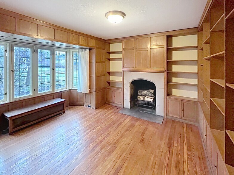 Building Photo - 2265 Stillman Rd