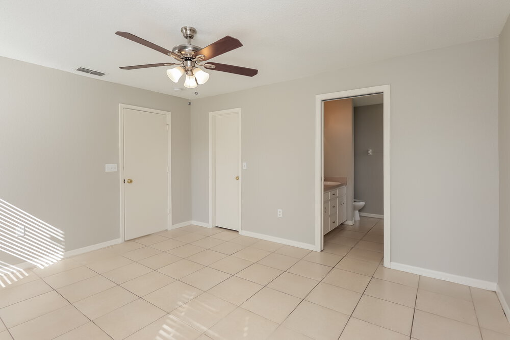 Building Photo - 7905 Apple Blossom Dr