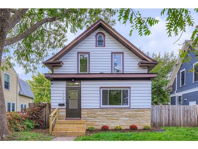 Primary Photo - 1501 Sherburne Ave