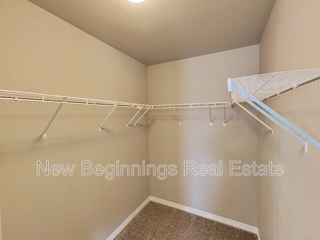 Building Photo - 6134 Meadowbank Ln