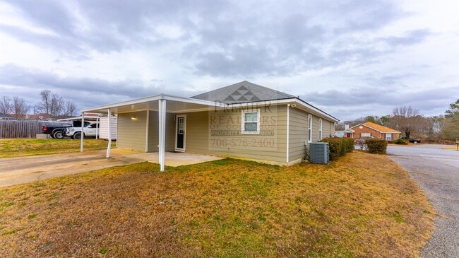 Building Photo - 7039 Stoneybrook Dr