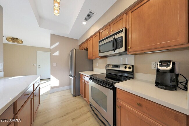 Building Photo - 4653 W Dublin St