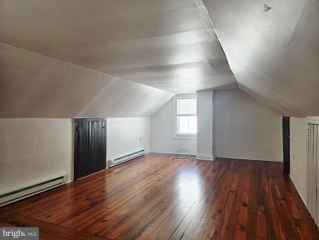 Building Photo - 448 N Loudoun St