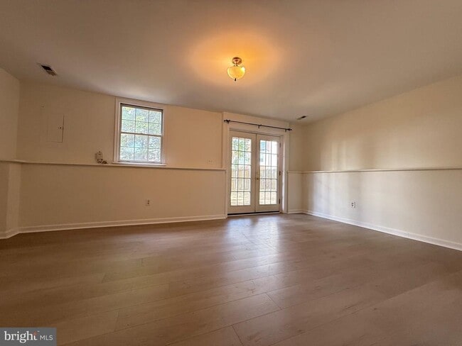 Building Photo - 111 Ben Neuis Pl