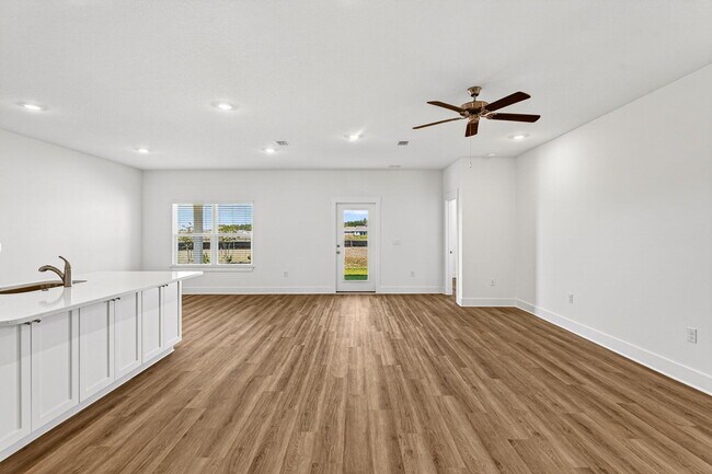 Building Photo - 36 Gray Owl Dr
