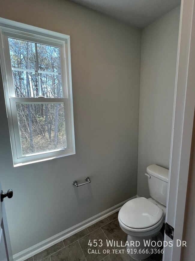 Building Photo - 453 Willard Wds Dr