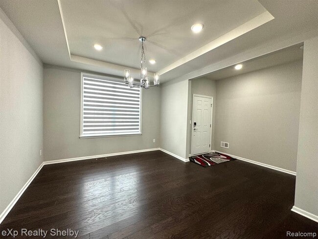 Building Photo - 49477 Hummel Dr