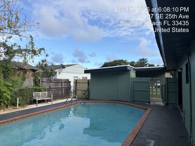 Building Photo - 207 Boynton Property