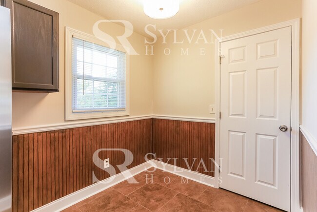 Building Photo - Life Just Got Better!