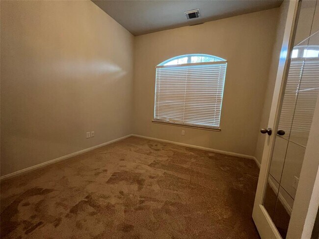 Building Photo - 13006 Balsam Lake Ct