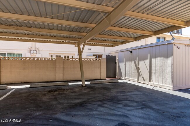 Building Photo - 8548 E McDonald Dr