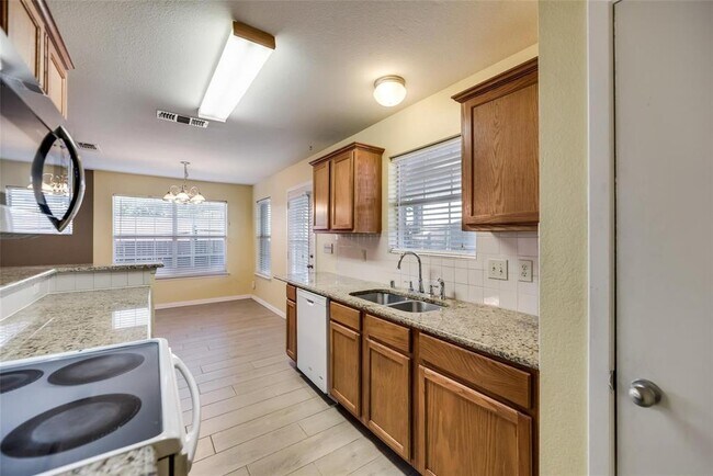 Building Photo - 509 Joyce Way