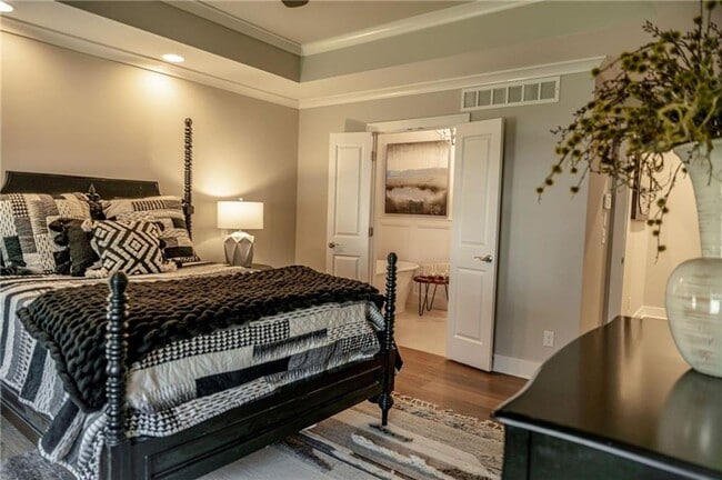 Building Photo - {4620}  Built in 2019 + Primary Bedroom on...