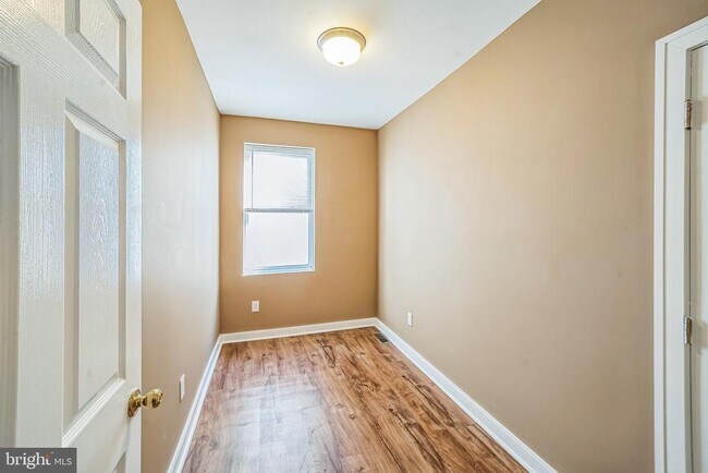 Building Photo - 3817 Haverford Ave