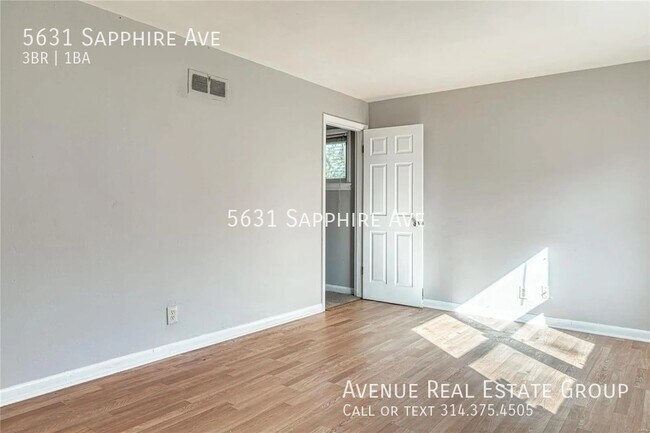Building Photo - Just Listed! - 5631 Sapphire Ave