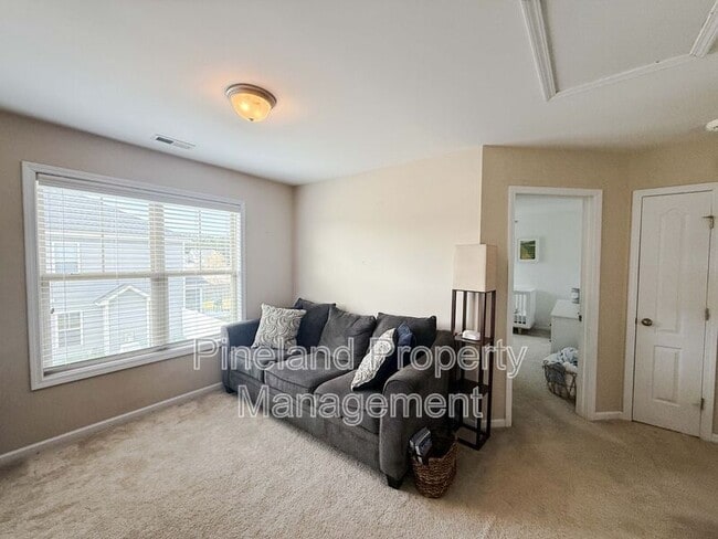 Building Photo - 246 Stockbridge Dr