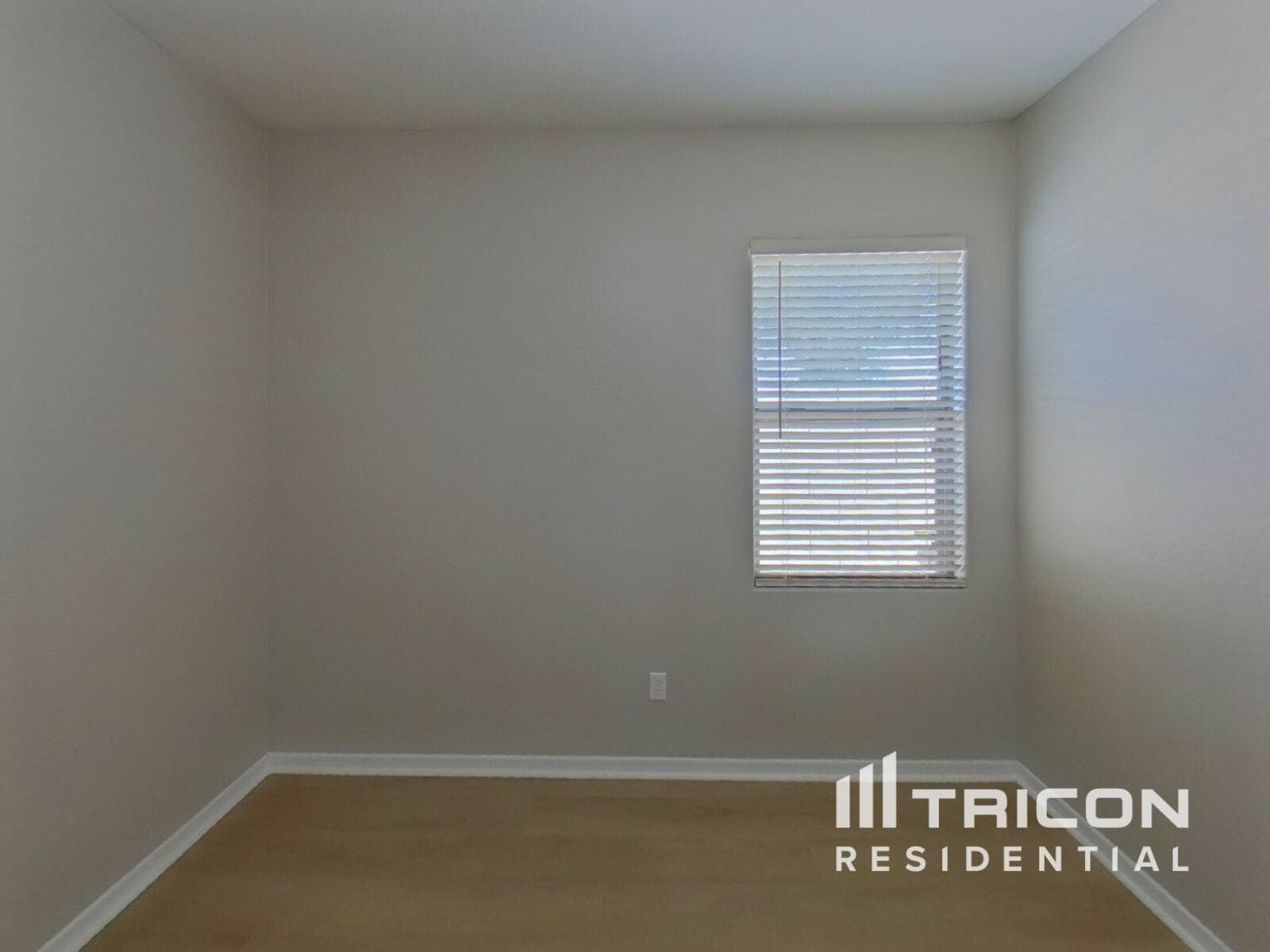 Building Photo - 42506 W Mira Ct