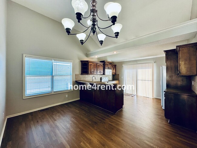 Building Photo - Wonderful Four Bedroom/Three Full Bath Hom...