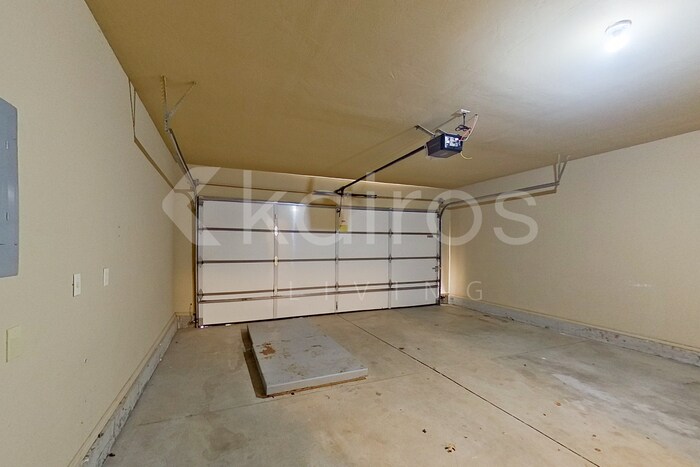 Building Photo - 4804 Doe Run Dr