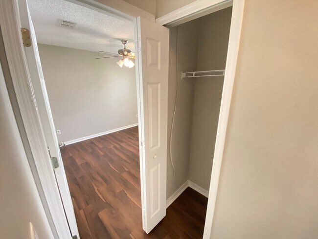 Building Photo - View this home today and Move in July 3rd!...