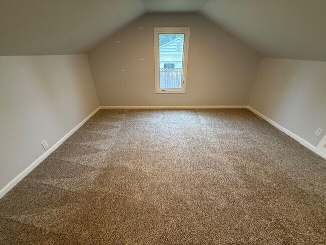 Building Photo - Alfi 23801 Duplex - Mountlake Terrace