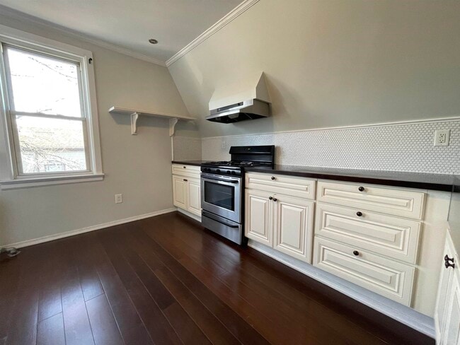 Building Photo - 375 Avenue C