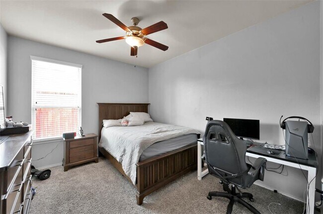 Building Photo - 14030 Wolftrap Ln