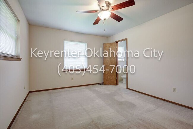 Building Photo - 3632 Sunvalley Dr