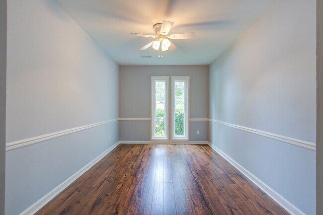 Building Photo - 1506 Ventura Pl